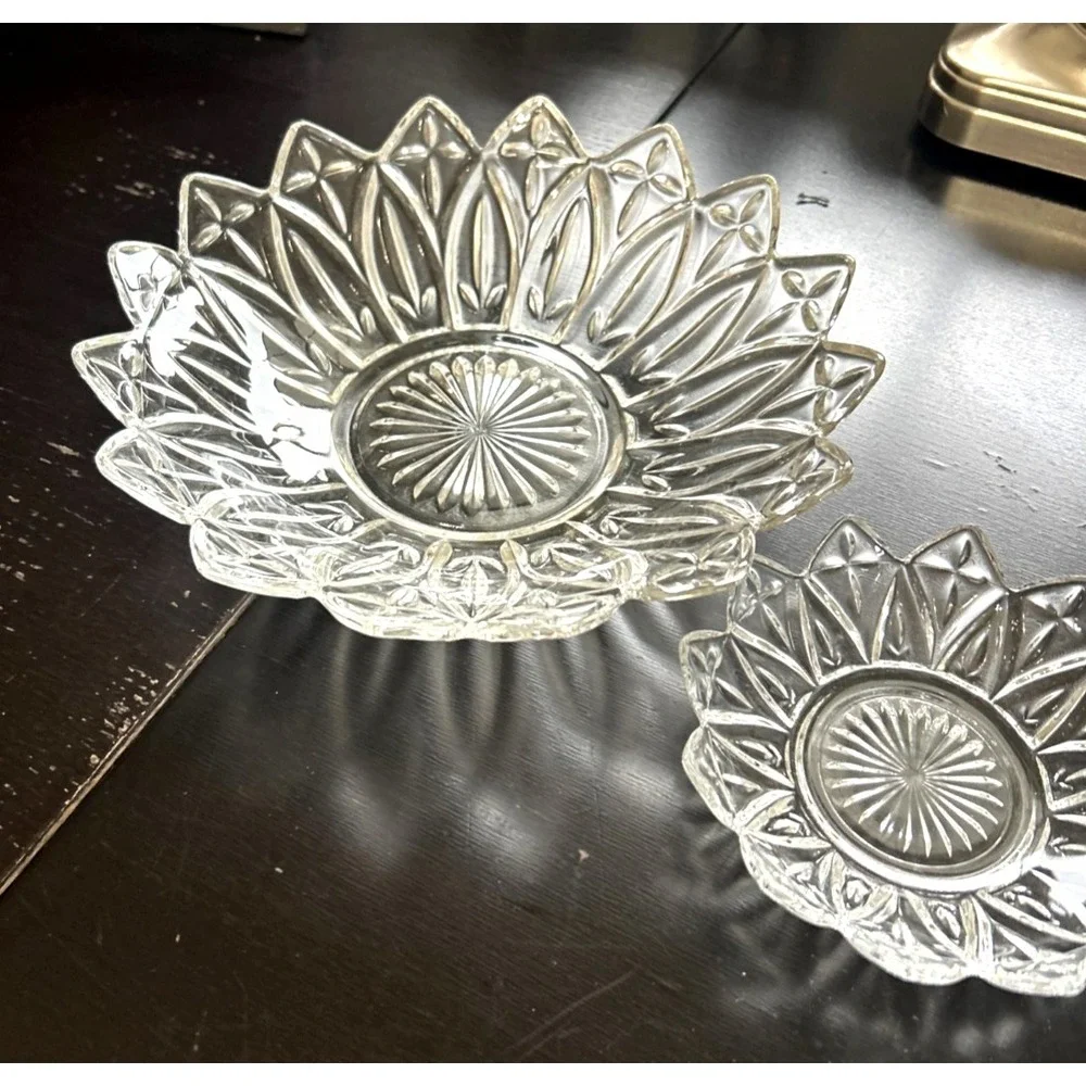 Federal Glass Vintage Clear Petal Pattern Serving Bowls Large 10